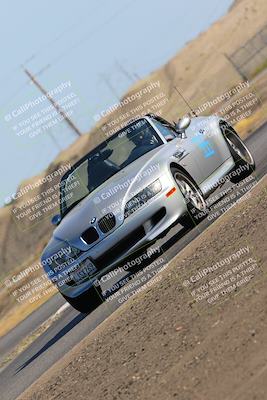 media/May-29-2021-Lotus Club Golden Gate (Sat) [[abfe1c307f]]/Novice Group/Session 1 (Sweeper)/